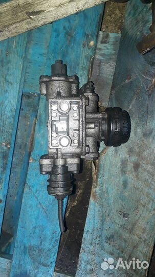 Регулятор тормозных сил Мерседес Атего 815