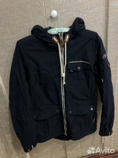 Ветровка женская