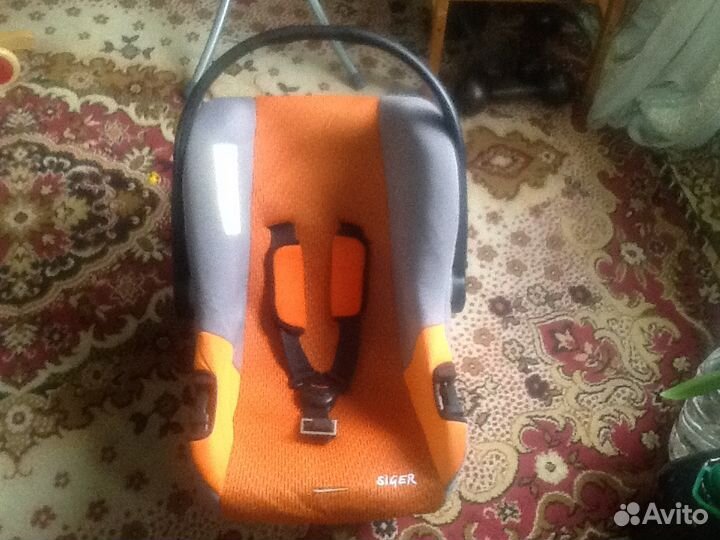 Продам кресло детское автомобильное