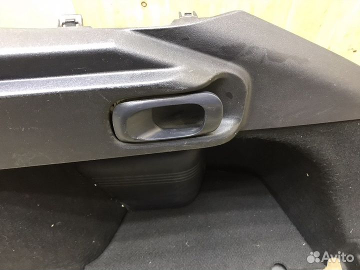 Обшивка багажника правая лансер 10 sportback