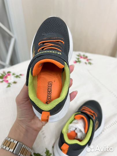 Кроссовки scechers 25