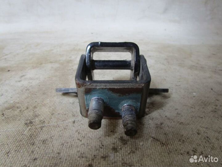 Петля двери багажника Ssang Yong Rexton I 2001-200