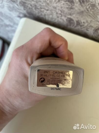 Тональный крем Laura mercier