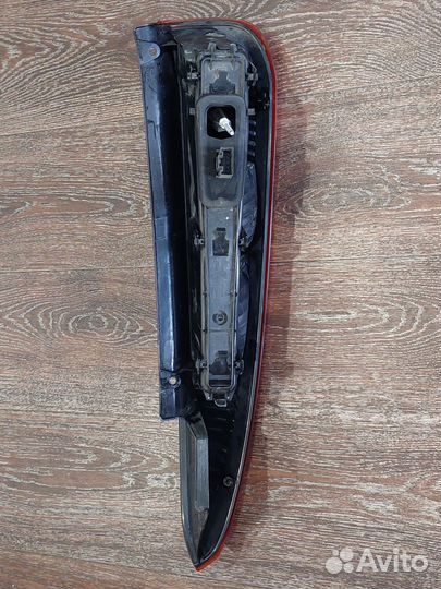 Фонарь задний правый Ford Fusion