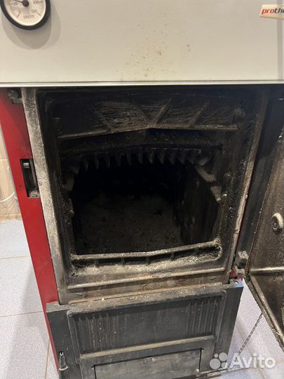 Котел отопительный на твердом топливе