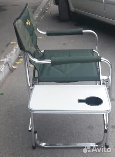 Кресло складное c столиком и подстаканником