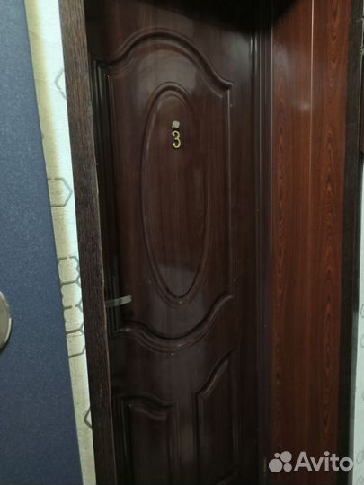 Дверь входная металлическая левая бу