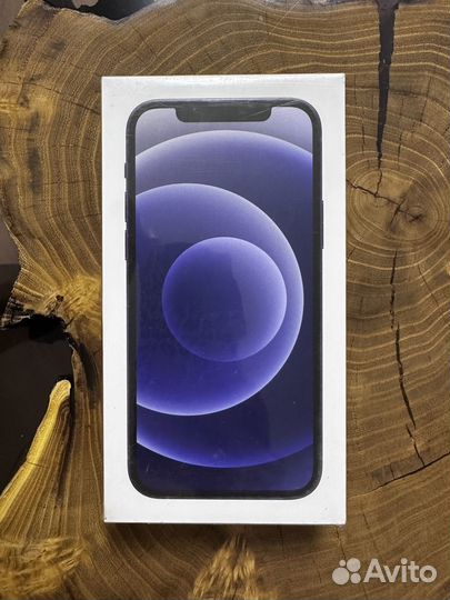 iPhone 12, 64 ГБ