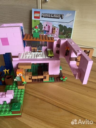 Lego minecraft дом свинья