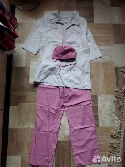 Медицинский костюм женский