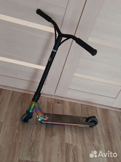 Трюковой самокат novatrack