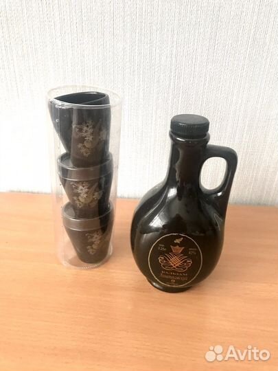 Глиняная посуда кувшин + стопки