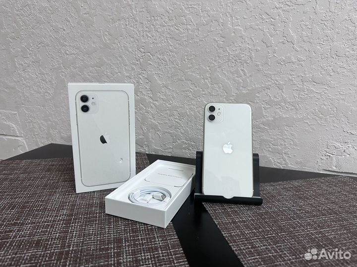 iPhone 11 128 Gb White Ростест