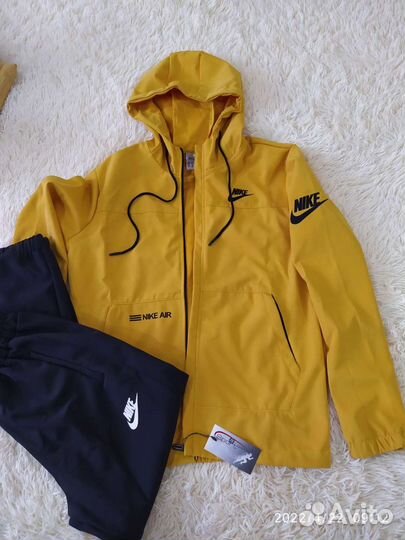 Спортивный костюм новый