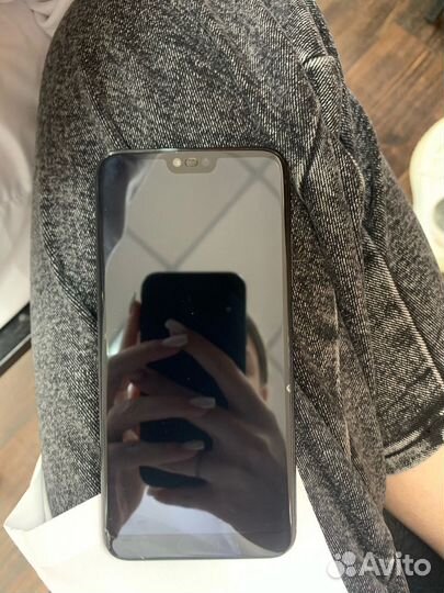 HONOR 10, 6/64 ГБ