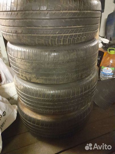 Yokohama dB Decibel E70 215/55 R17