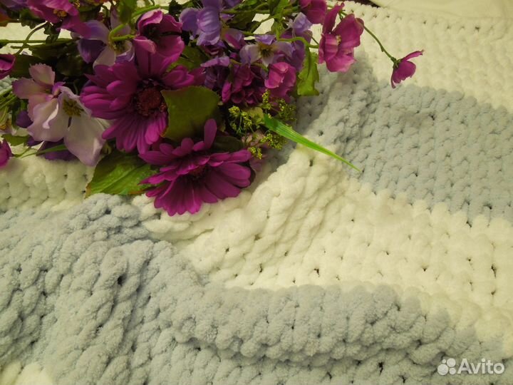 Детский плед из плюшевой пряжи. Ручная работа