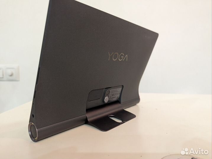 Lenovo yoga SMART tab