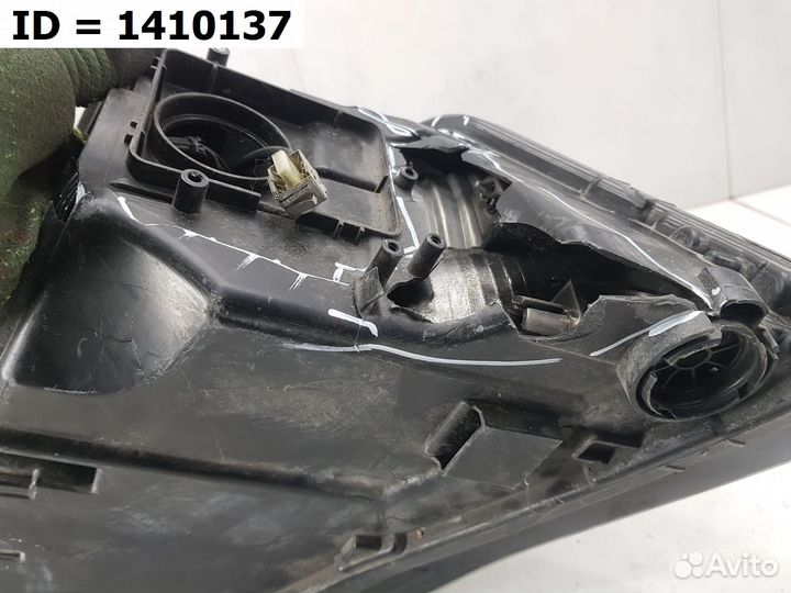 Фара левая Audi A8