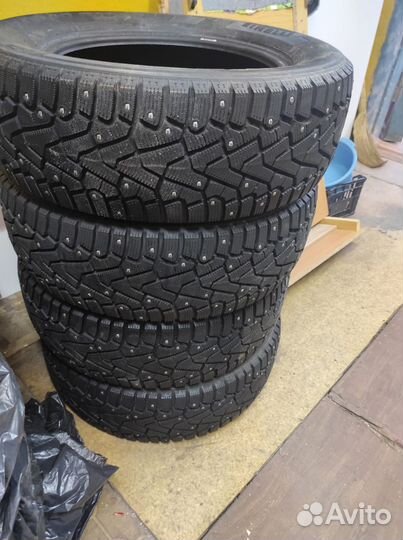 Pirelli Ice Zero 245/60 R18