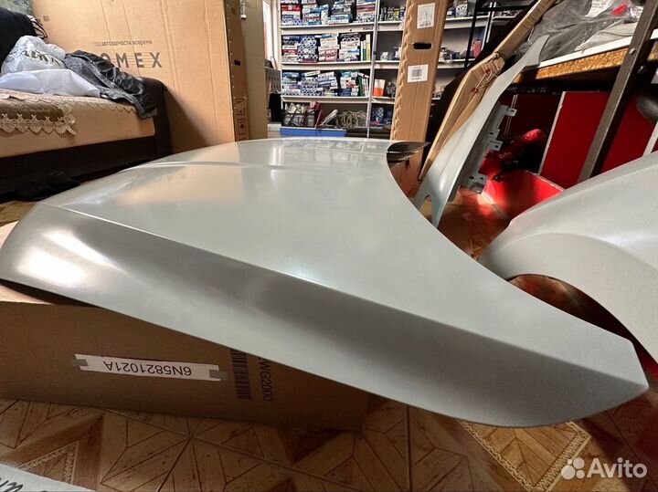 Капот на volkswagen polo 2020-23