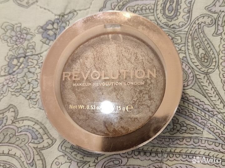 Бронзер Revolution