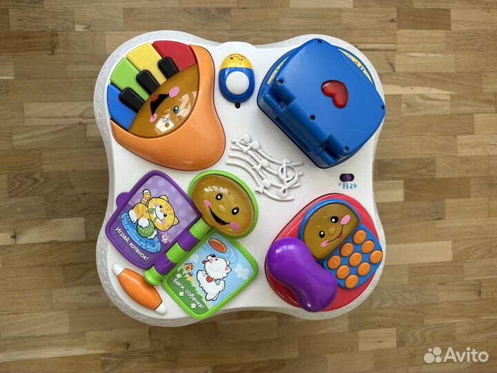 Развивающий столик fisher price