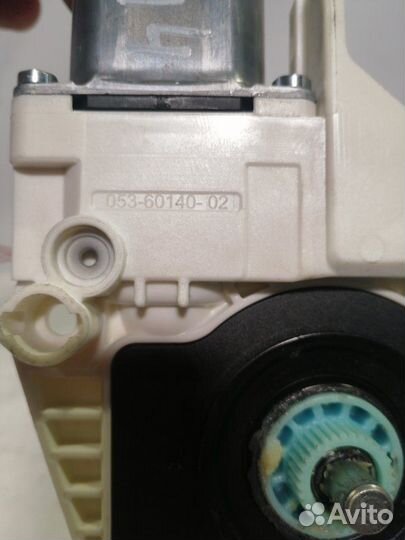 Мотор стеклоподъемника задний левый Audi