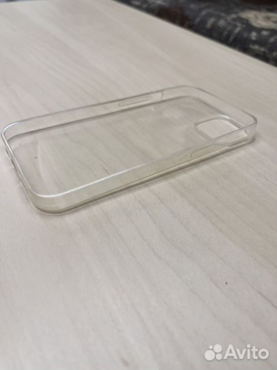 Чехол на iPhone 13 силиконовый