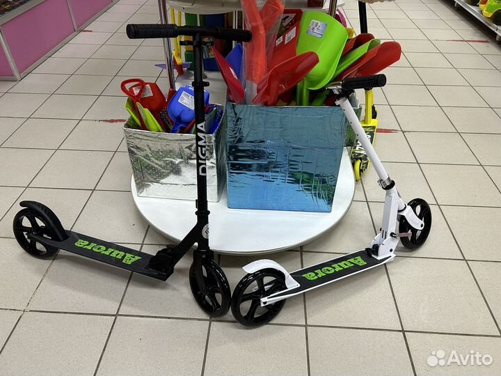 Самокат городской новый