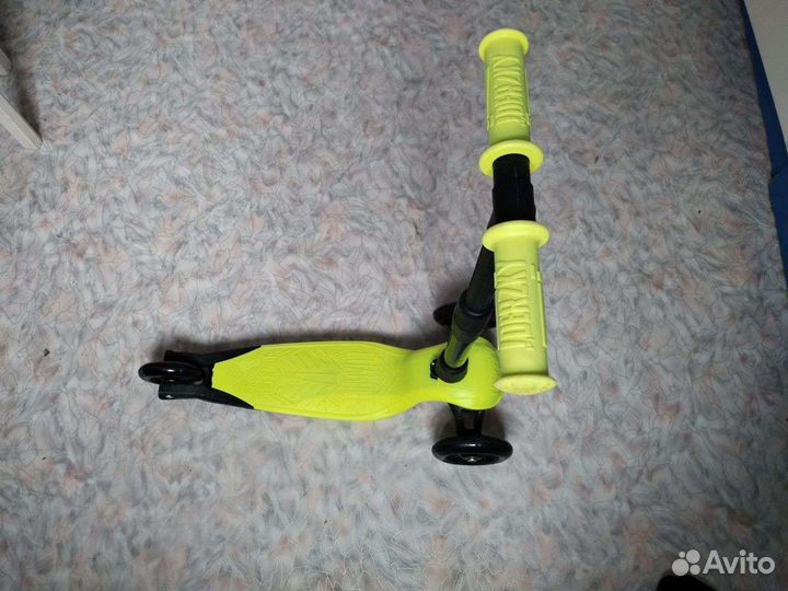 Самокат детский трехколесный