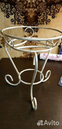 Подставки для цветов