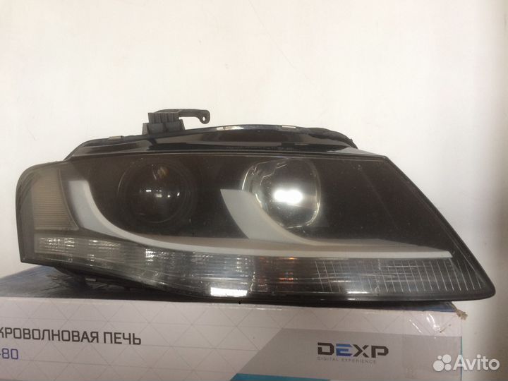 Фара правая Ауди а8 б8 2010 год