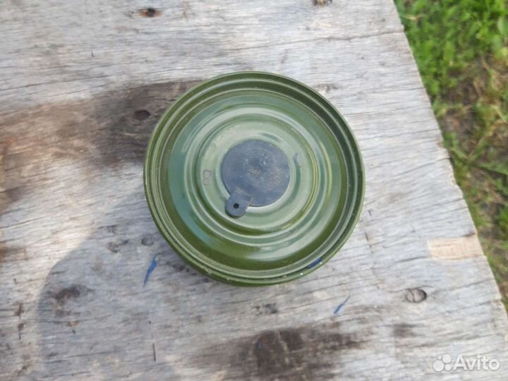 Две сумки и один фильтр на противогаз