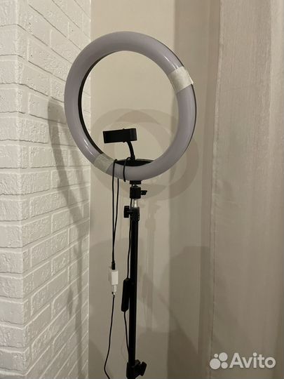 Кольцевая лампа 26 см