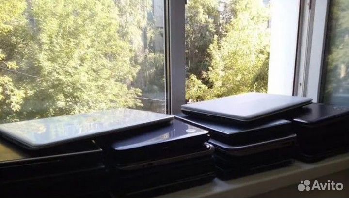 Ноутбуки Продаются в Связи с Закрытием Офиса