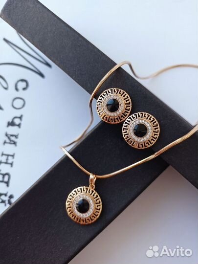 Комплект украшений из медицинского сплава