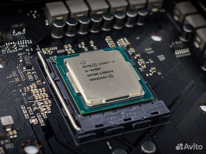 Intel Core i5 9400F 1151v2 (SRF6M)