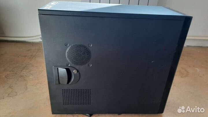 Intel core 2 quad, 4gb, hd 4770 512mb, ssd 120