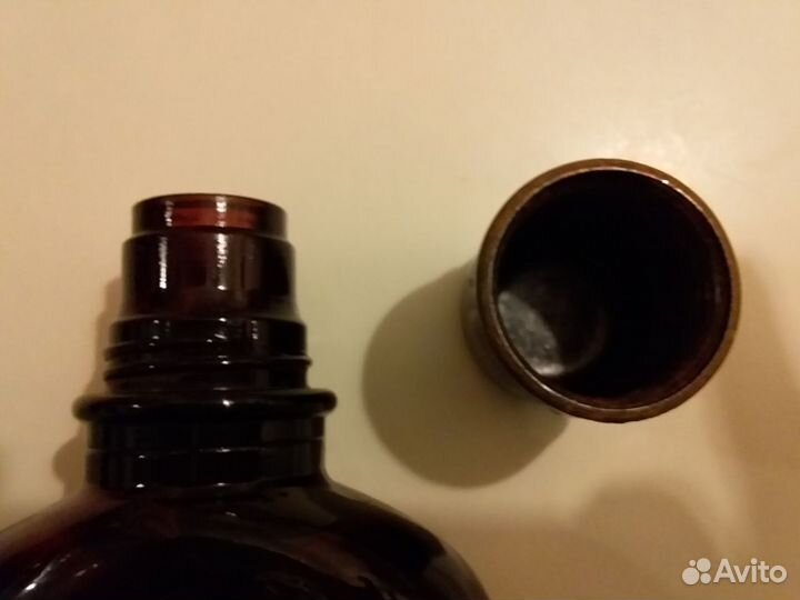 Бутылка Коллекционная. Темное стекло. Карболит