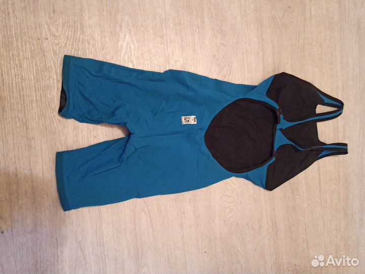 Стартовый костюм для плавания