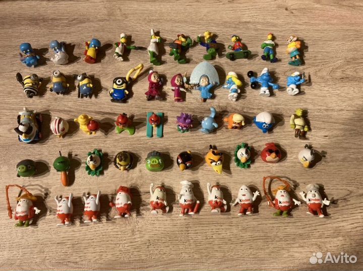 Игрушки из Киндер-сюрпризов, 450 штук