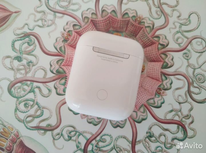 Airpods 2 кейс бу оригинальный