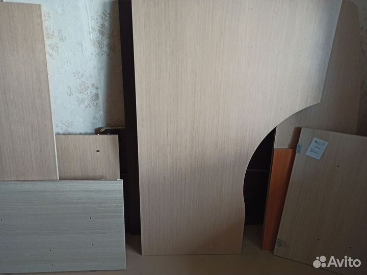 Стол письменный компьютерный