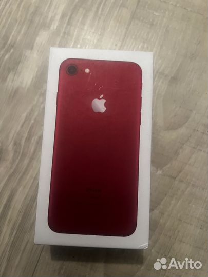 Коробка Телефон iPhone 7 red