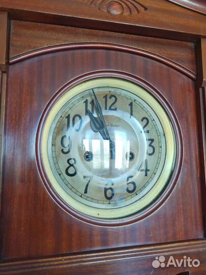 Часы антикварные с боем Густав Беккер (Силезия)