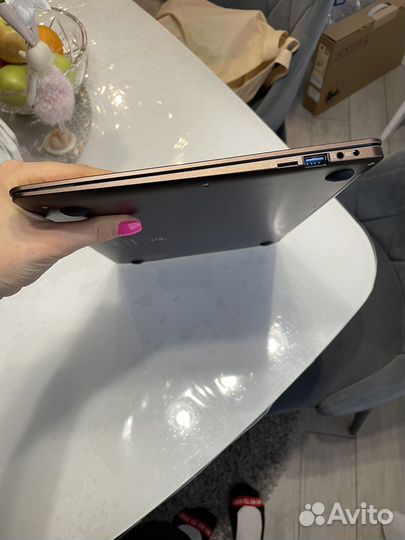 Ноутбук prestigio