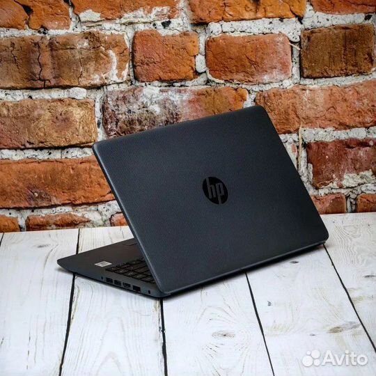 Ноутбук HP 240 G8 / SSD