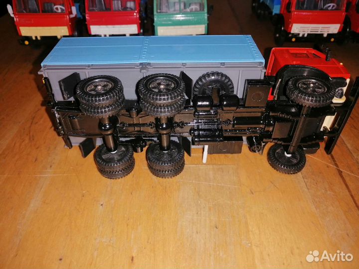 Модели автомобилей СССР Камаз 5320 и 53212