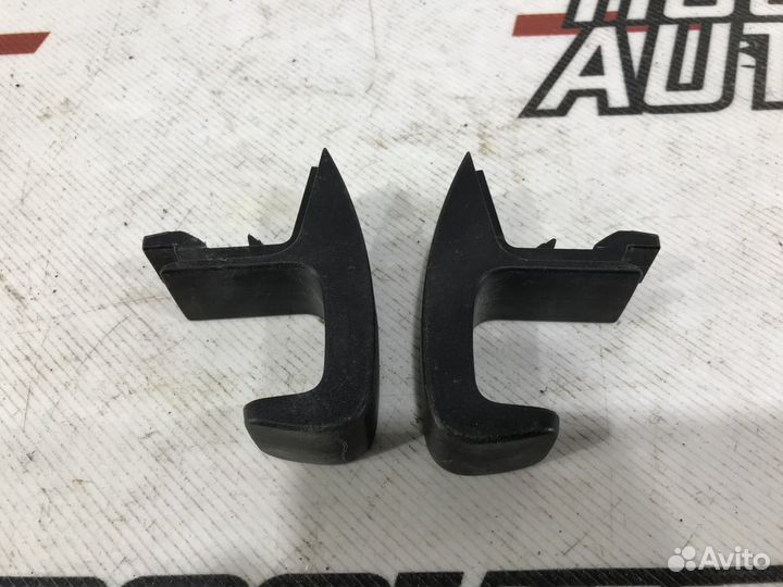 Крючок багажника Skoda Rapid 5JA867615A9B9